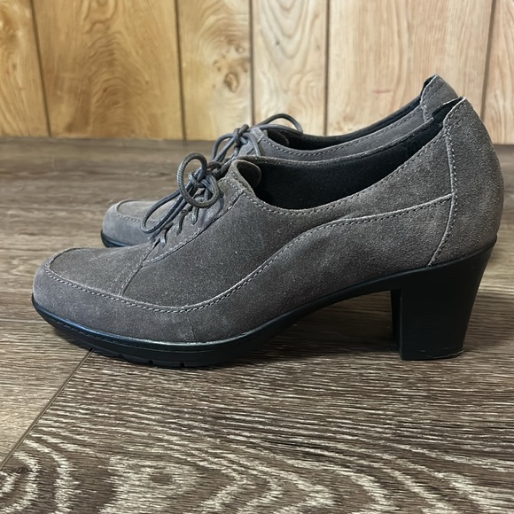 Clarks Bendables Womens Oxford Heels Gray Leather Lace Up size 10M - Picture 3 of 10